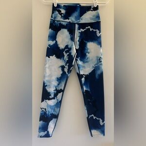 Sage Collective Tie Dye Activewear Leggings Size Small